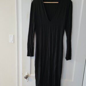 Seven Sisters black, v neck, stretchy, long-sleeved midi dress
